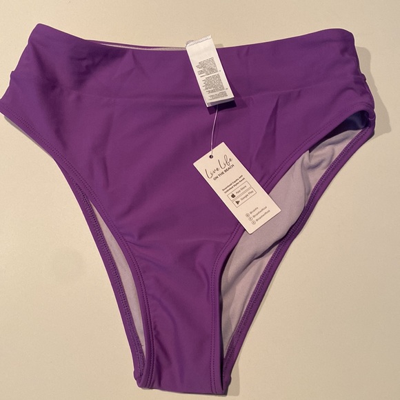 Cupshe Bikini - Picture 4 of 4